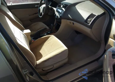 2004 Honda Accord 2.4 Ex from USA, damaged, VIN JHMCM56604C037367